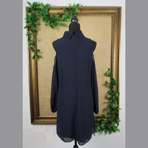 Vince Camuto Cold Shoulder Open Sleeve Shift Dress - Picture 5 of 6